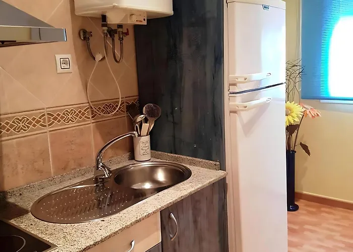 Nazareno Solo Familias Y Parejas Conil de la Frontera