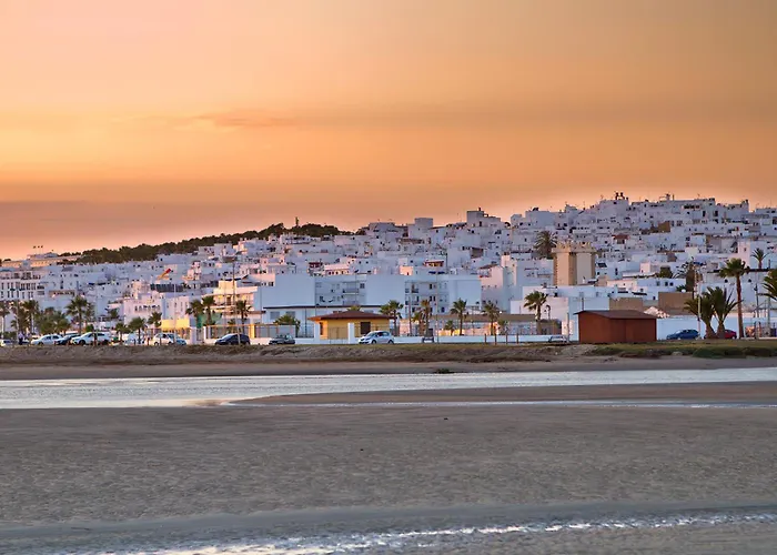 Nazareno Solo Familias Y Parejas * Conil de la Frontera