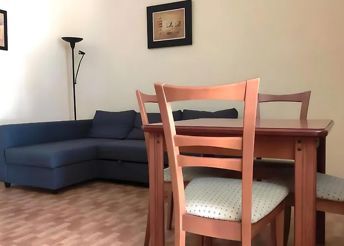 Nazareno Solo Familias Y Parejas Apartman