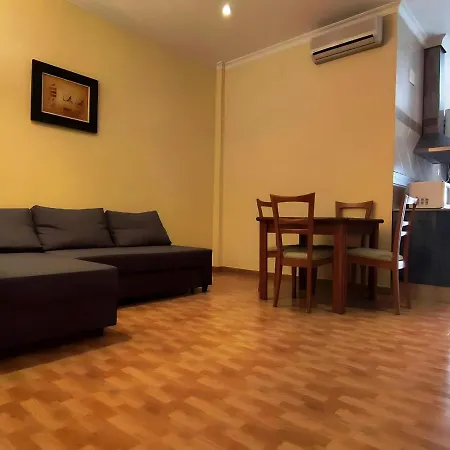 Nazareno Solo Familias Y Parejas *